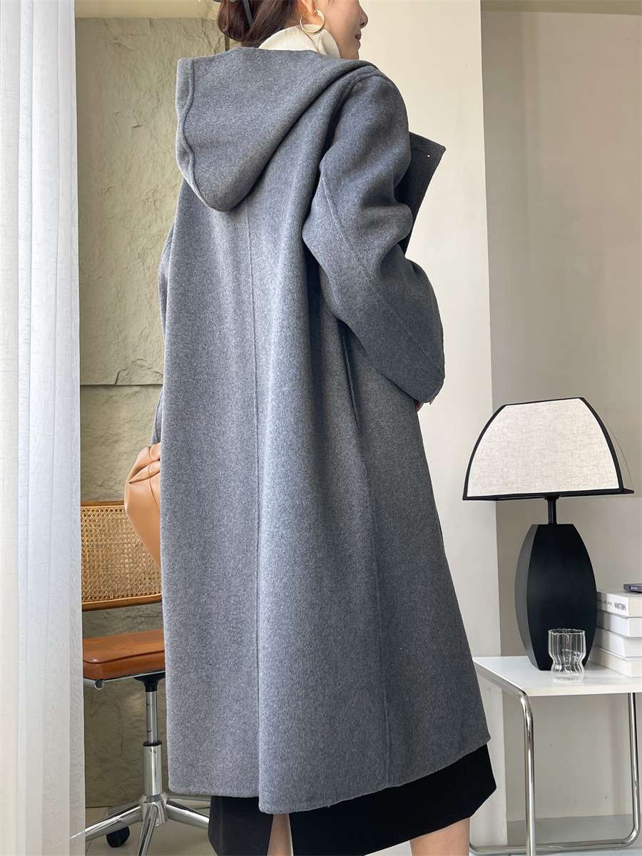 ゆったりシルエット チェスターコート シンプルファッション