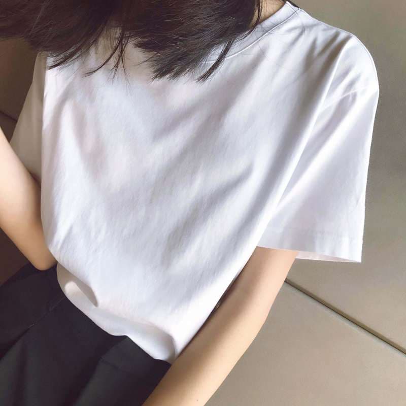 シンプルベーシックTシャツ シンプルファッション