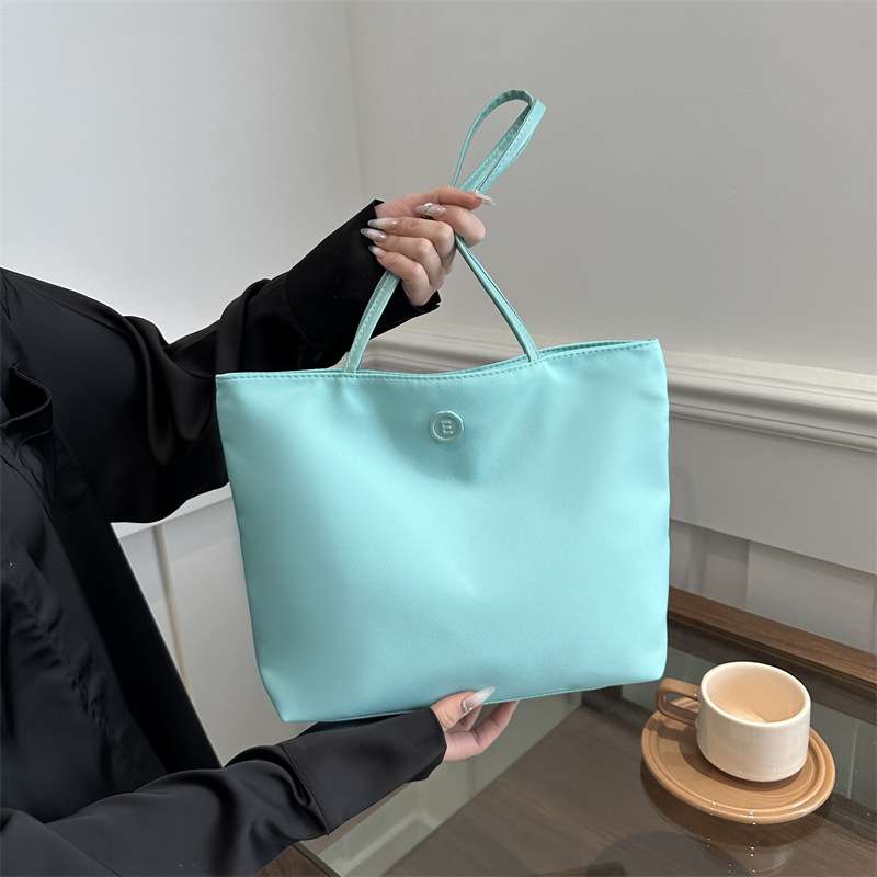 シンプル大容量トートバッグ シンプルファッション