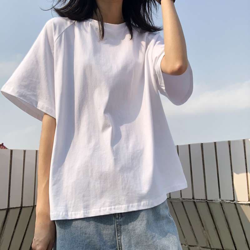 ゆったりシルエット半袖カットソー シンプルファッション
