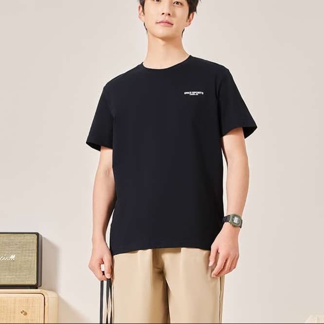 シンプルデザインの定番Tシャツ シンプルファッション