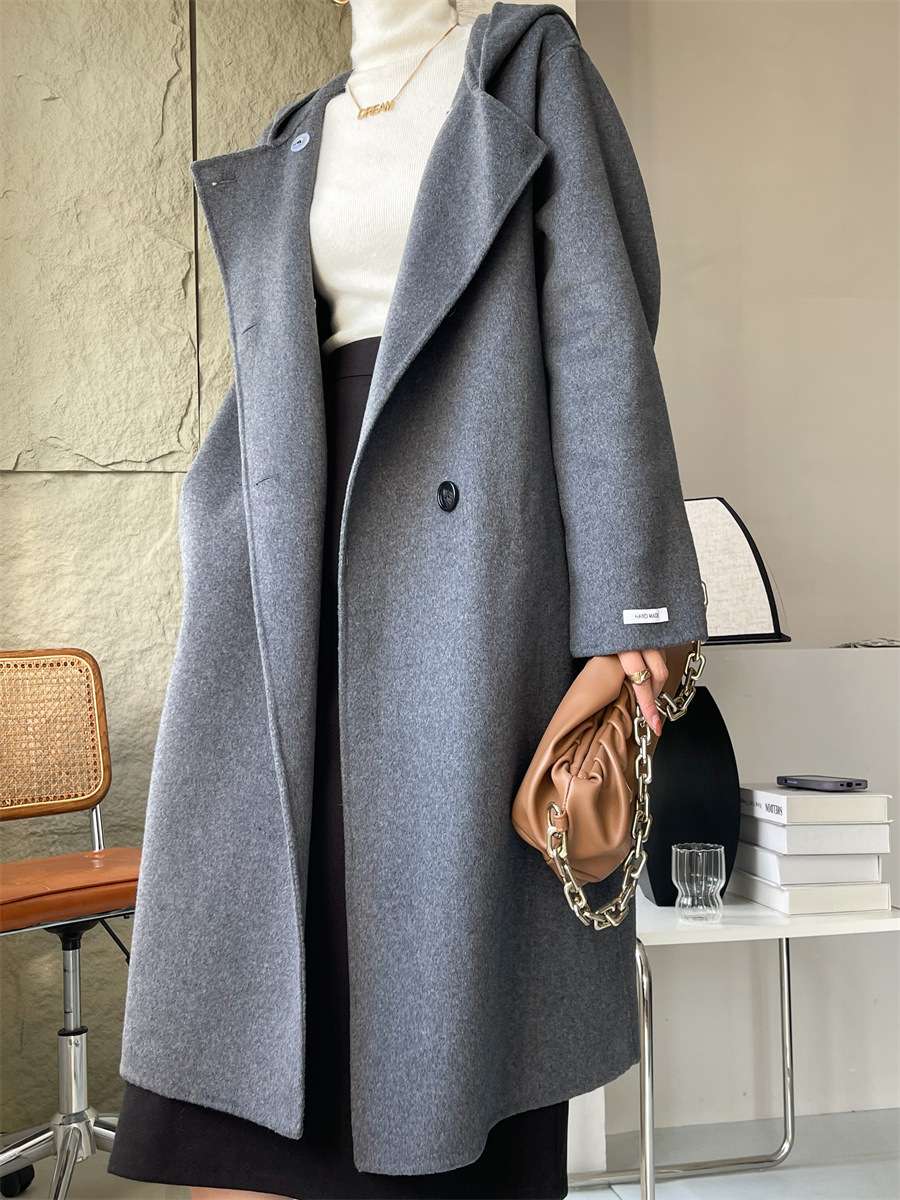 ゆったりシルエット チェスターコート シンプルファッション