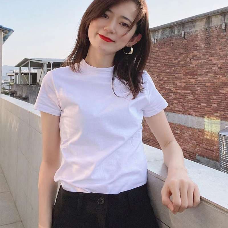 ベーシックTシャツ シンプルファッション