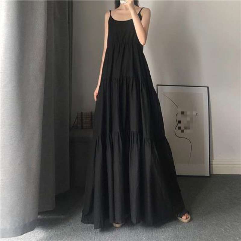 ティアードシルエットのマキシワンピース シンプルファッション