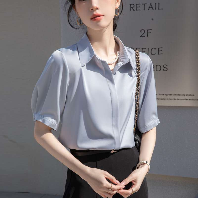 オフィス半袖シャツ シンプルファッション