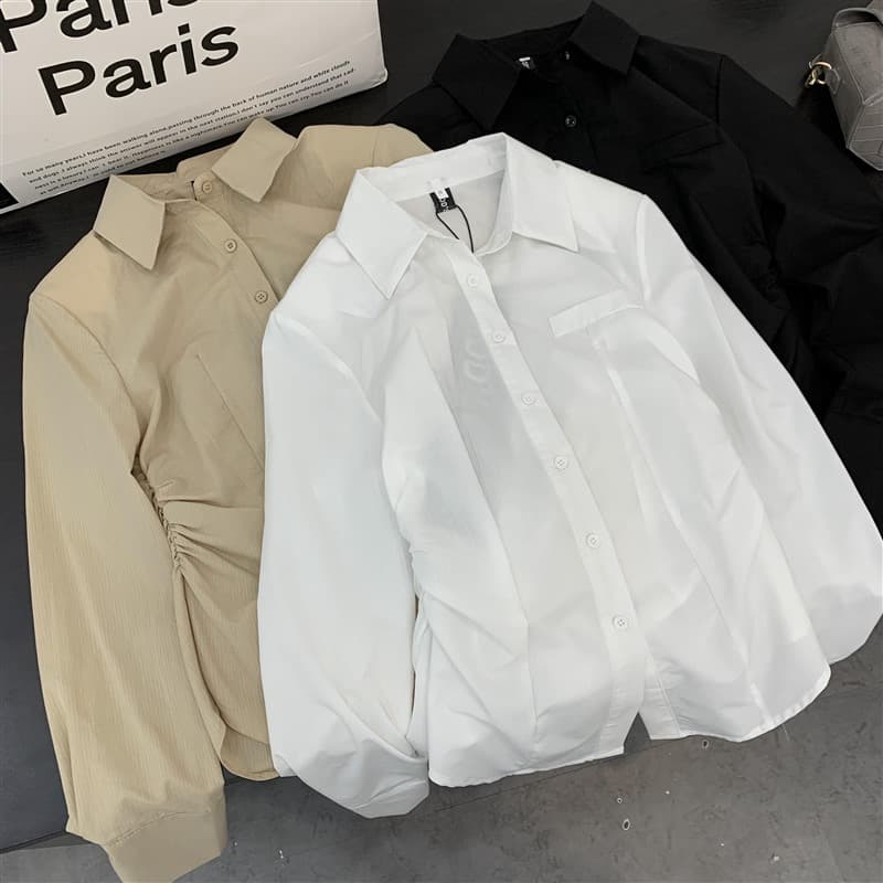 オフィスカジュアルデザインシャツ シンプルファッション