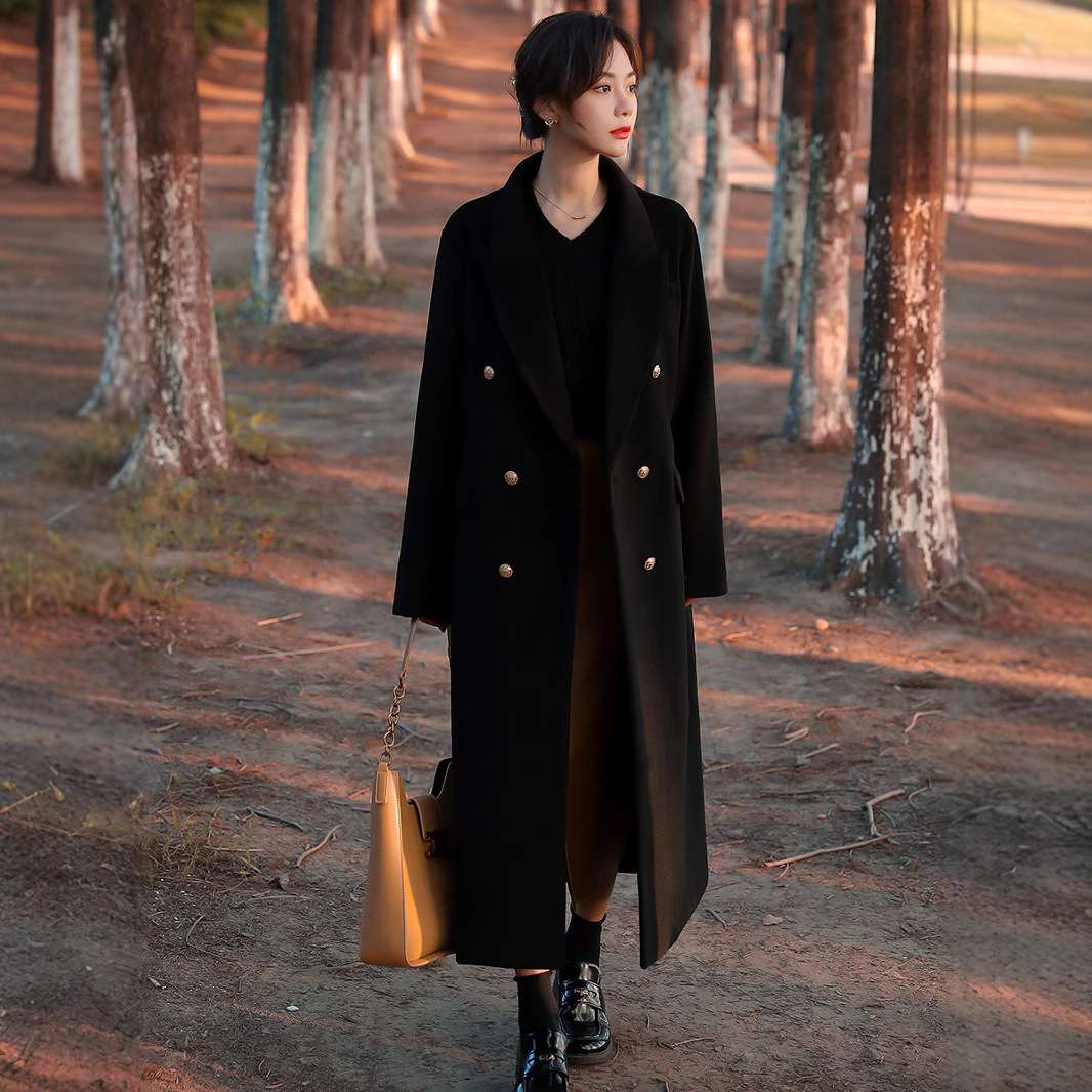 シックな秋冬ロングコート シンプルファッション