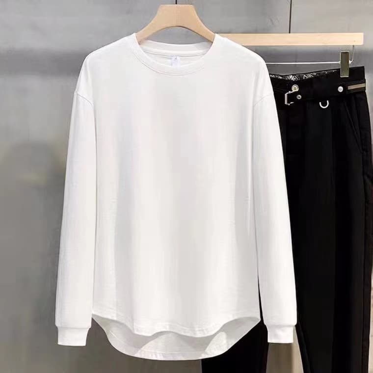 クルーネックロングTシャツ シンプルファッション