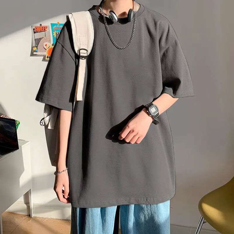 オーバーサイズ半袖Tシャツ シンプルファッション