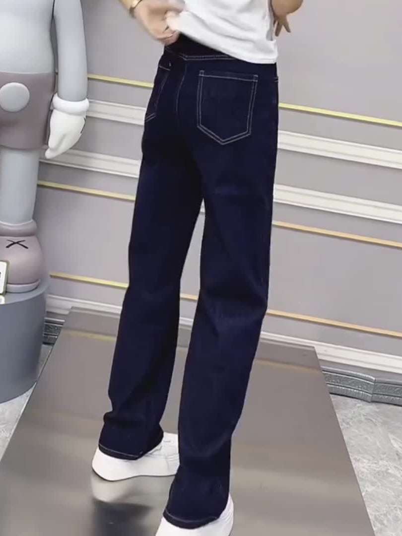ゆったりストレートデニムパンツ シンプルファッション