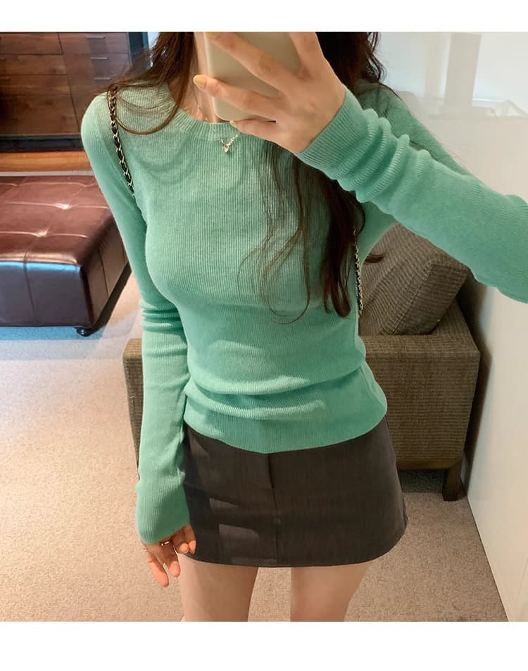 すっきりシルエット スリムニット シンプルファッション