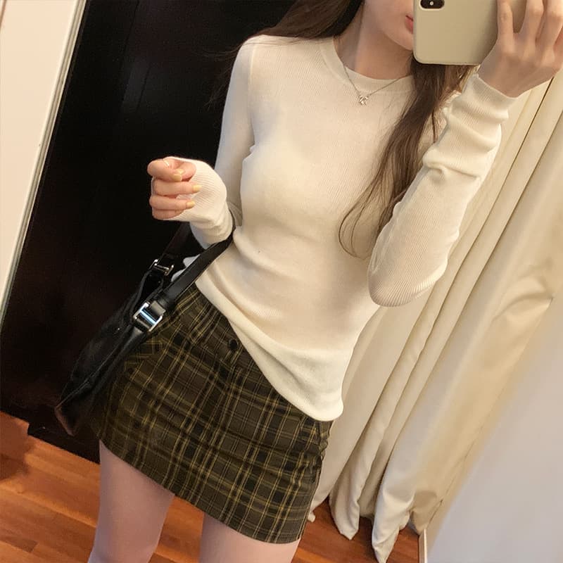 すっきりシルエット スリムニット シンプルファッション