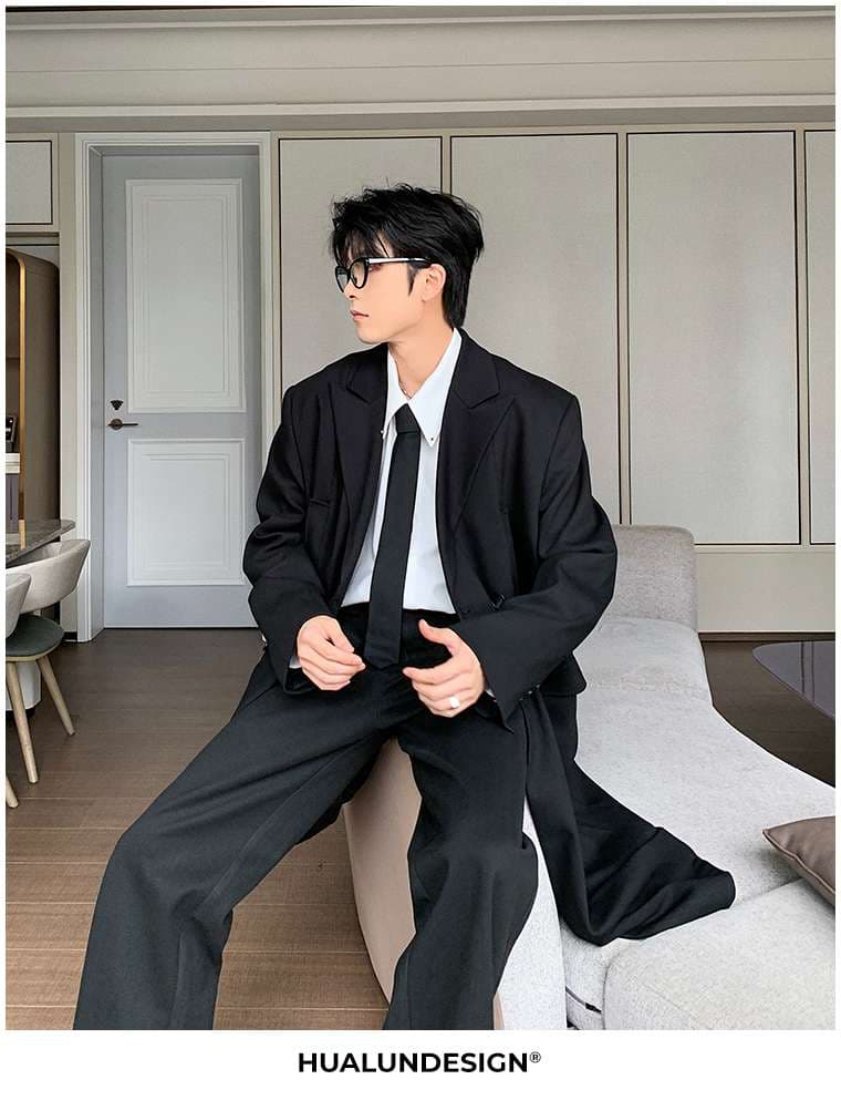 ゆったりシルエットのロングコート シンプルファッション