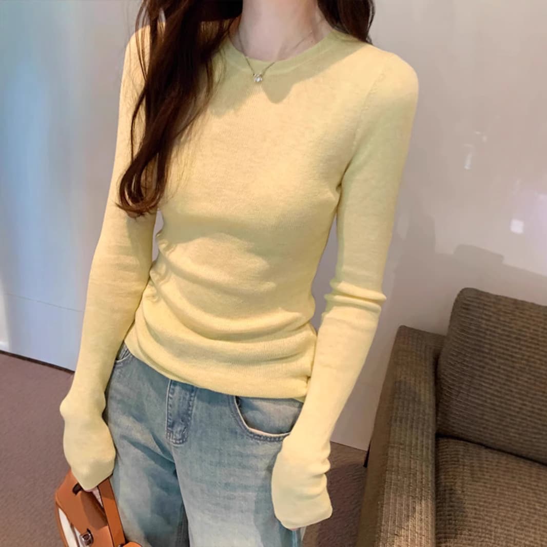 すっきりシルエット スリムニット シンプルファッション