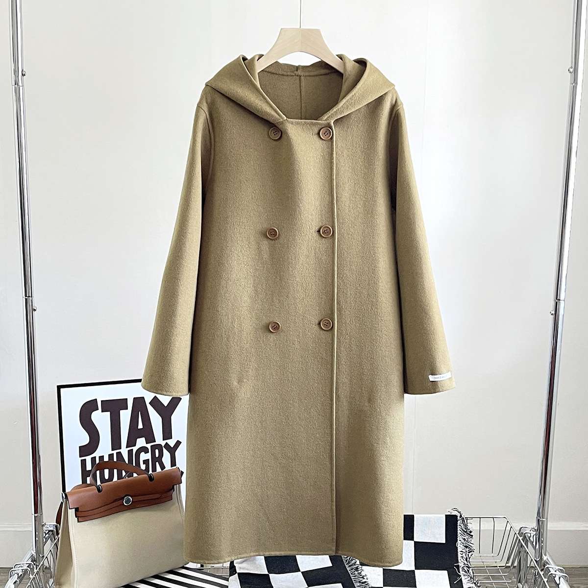 ゆったりシルエット チェスターコート シンプルファッション