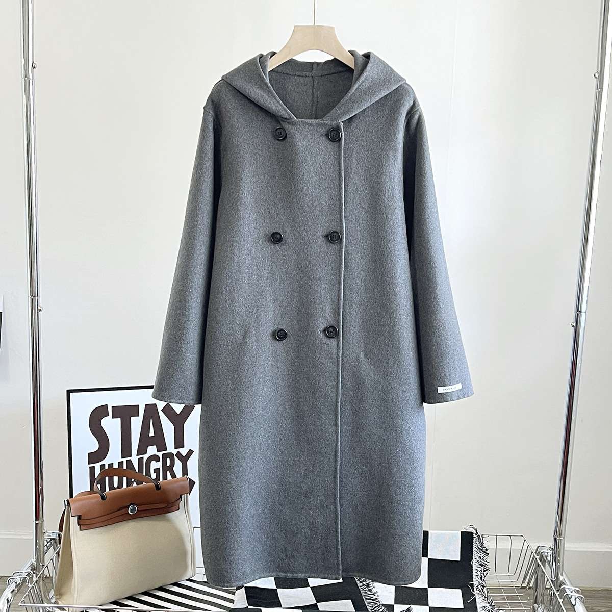 ゆったりシルエット チェスターコート シンプルファッション