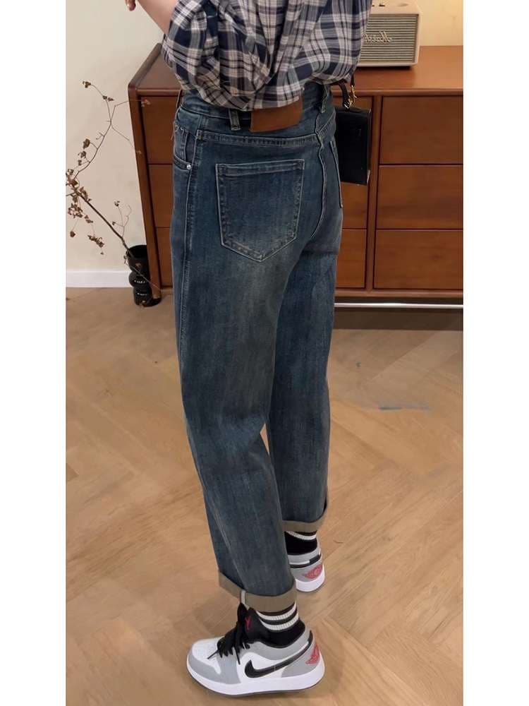 ゆったりストレートデニムパンツ シンプルファッション