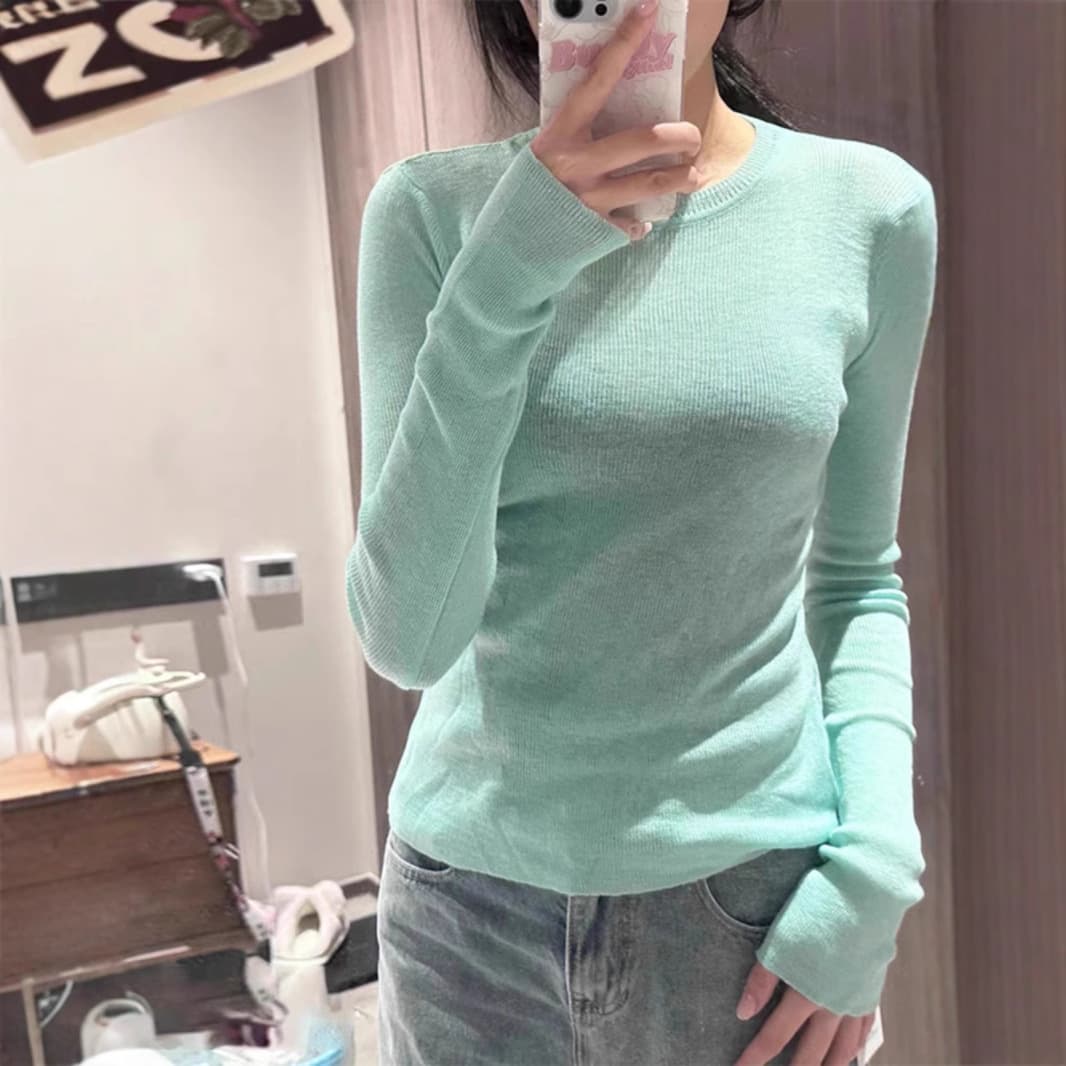 すっきりシルエット スリムニット シンプルファッション