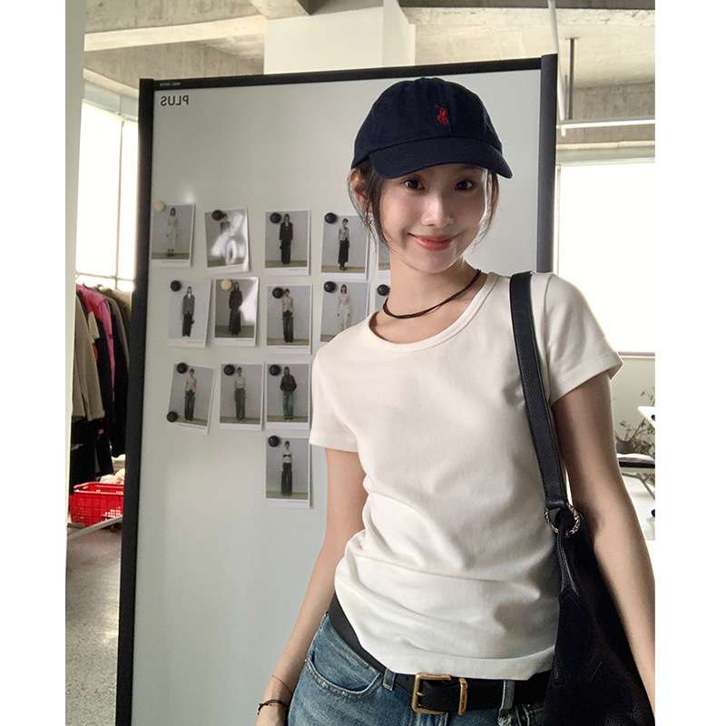 シンプル ベーシック Tシャツ シンプルファッション