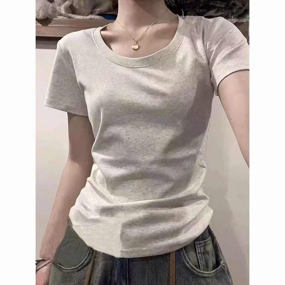 女性向けシンプル半袖カットソー シンプルファッション