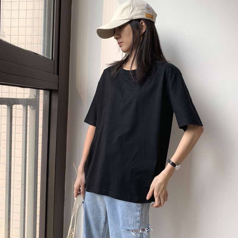 シンプルベーシックTシャツ シンプルファッション