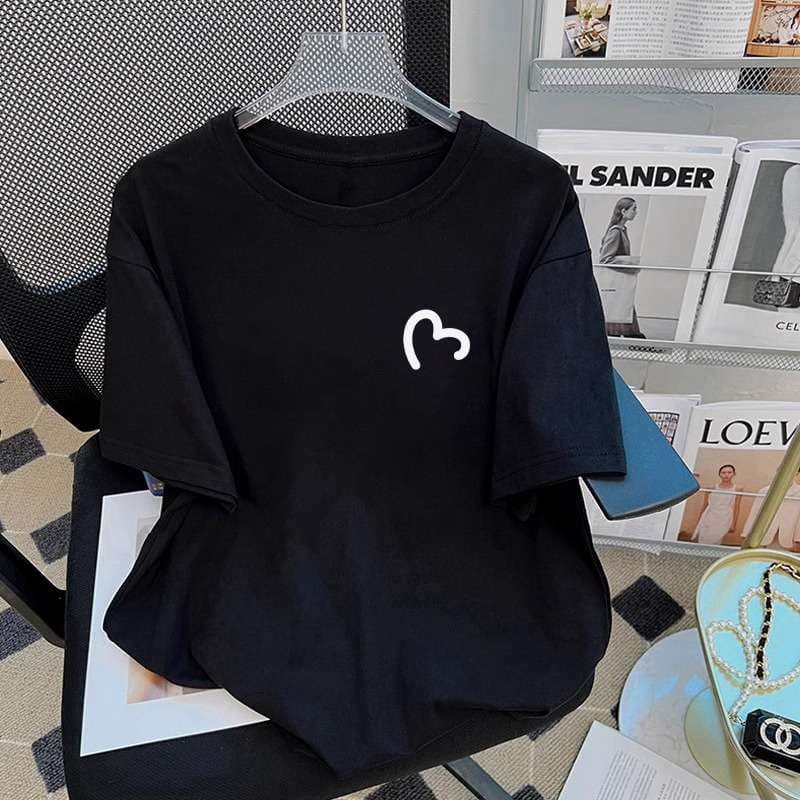 ハートロゴシンプルTシャツ シンプルファッション