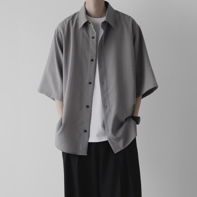 ゆったりシルエット 五分袖シャツ シンプルファッション