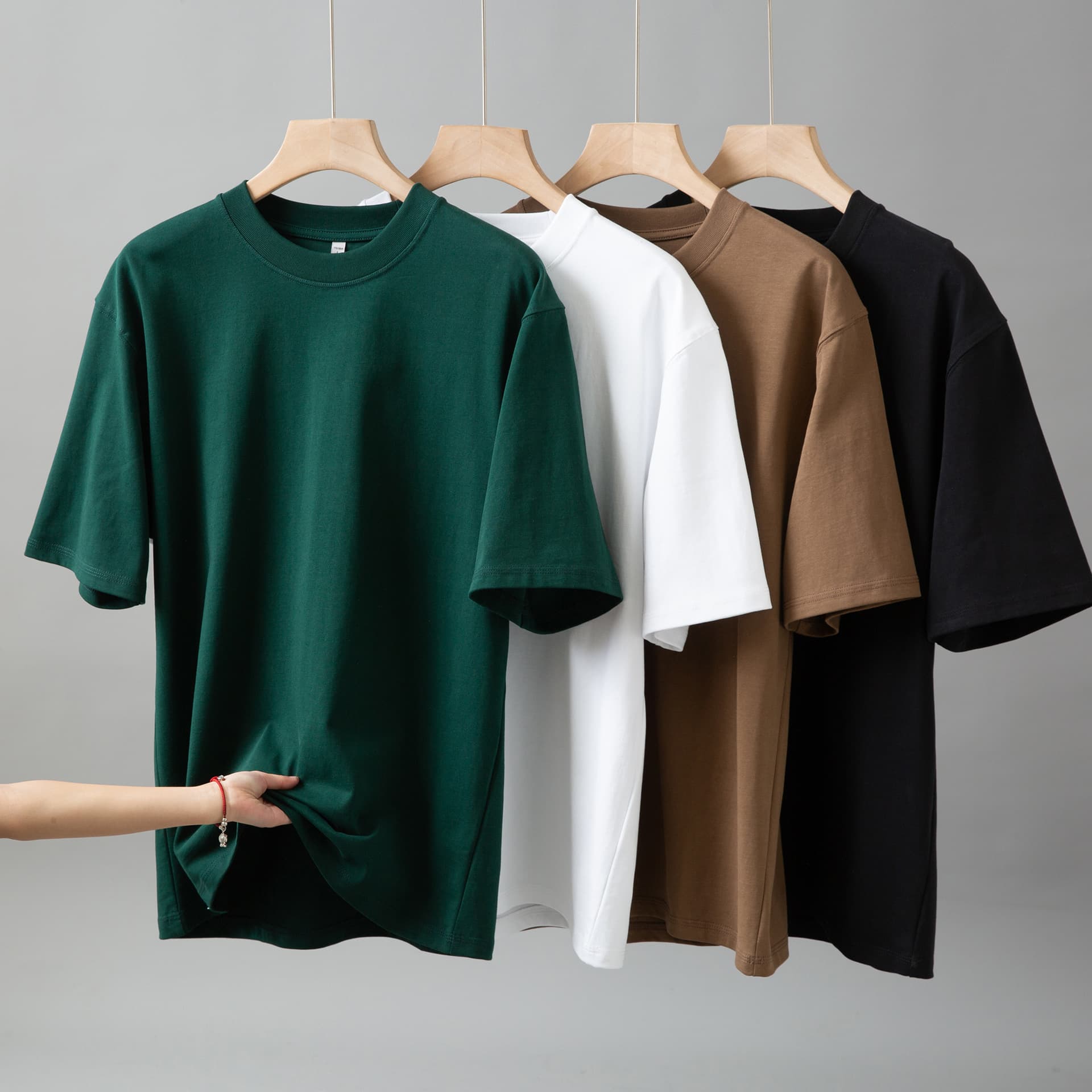 シンプルファッション 重厚感ある純綿クルーネックTシャツ