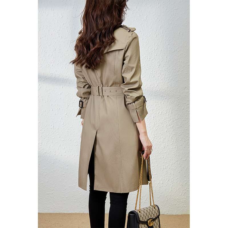 すっきりシルエット 上品トレンチコート シンプルファッション